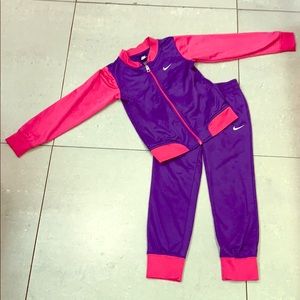 Girls Nike track suit
